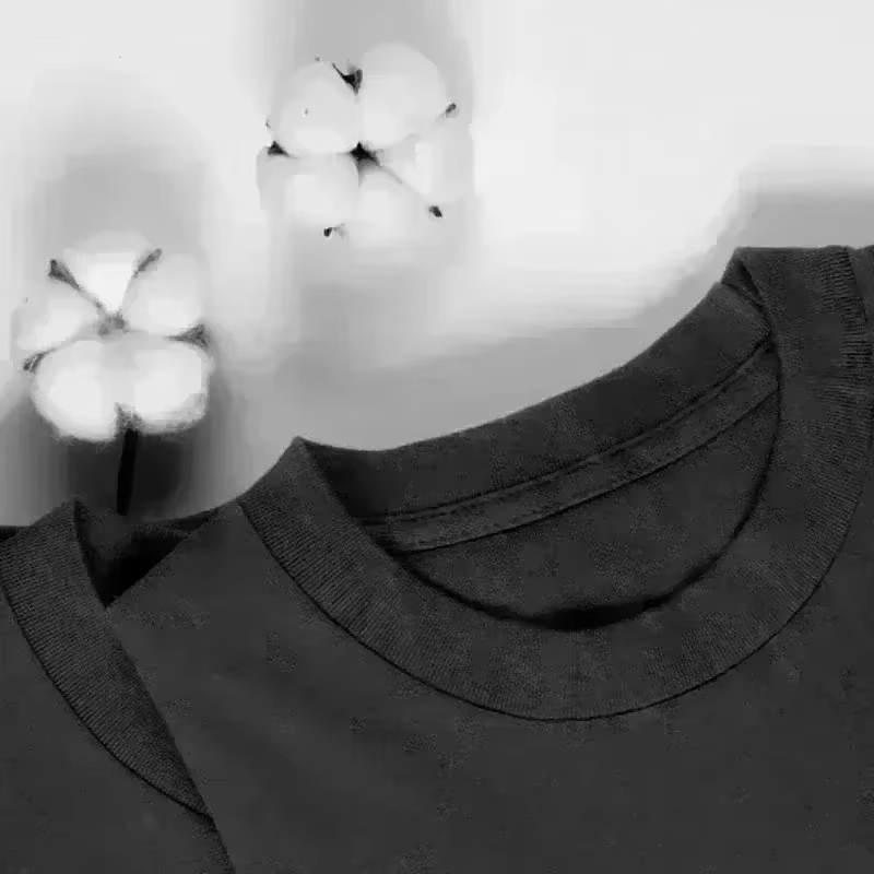Otter Pearl Earrings T-shirt   - đánh giá và giá Summer Renaissance Clothing