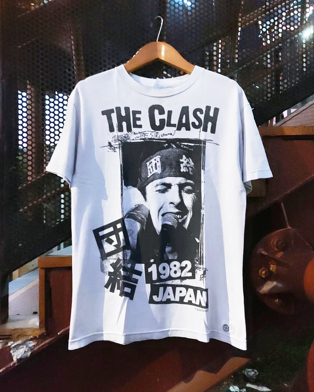 Summer The Clash T-Shirt Londo - đánh giá và giá Summer Clothing London